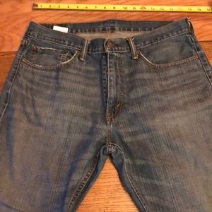 Levi jeans